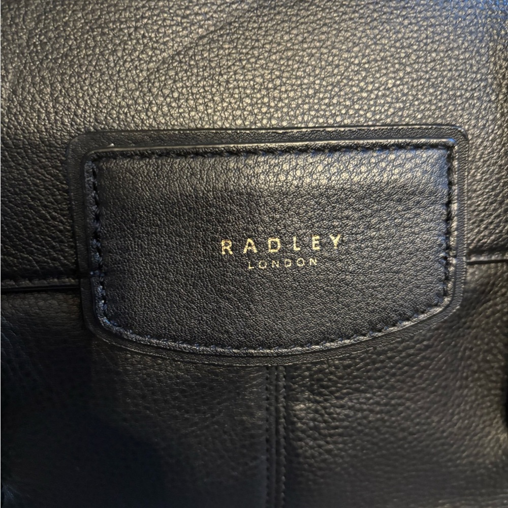 RADLEY London Pebble Leather Shoulder Bag - Burnham Beeches - Black - Picture 2 of 6